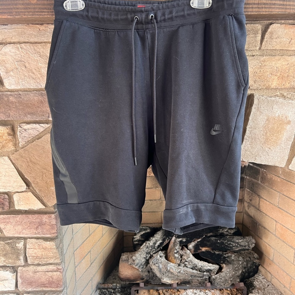Nike Men's Black Athletic Shorts Fleece Medium